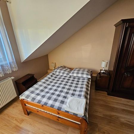 ホテル Zlota Roza Sedziszow エクステリア 写真